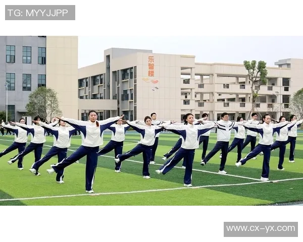 广场舞与足球的完美结合让全民健身更有趣味与活力