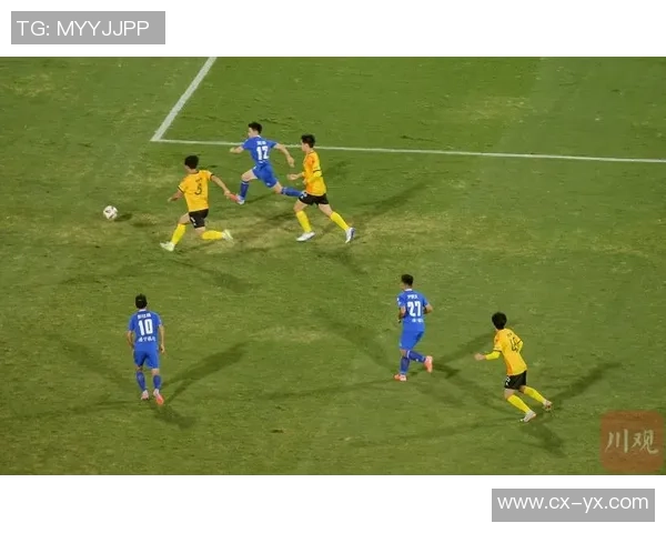 探索三屏足球的魅力与创新体验引领未来体育观赛新风潮