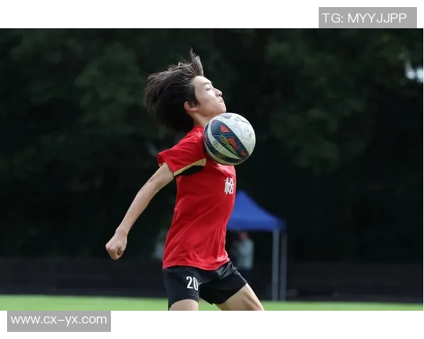 足球总部引领全球足球发展新潮流助力青少年成长与职业化进程